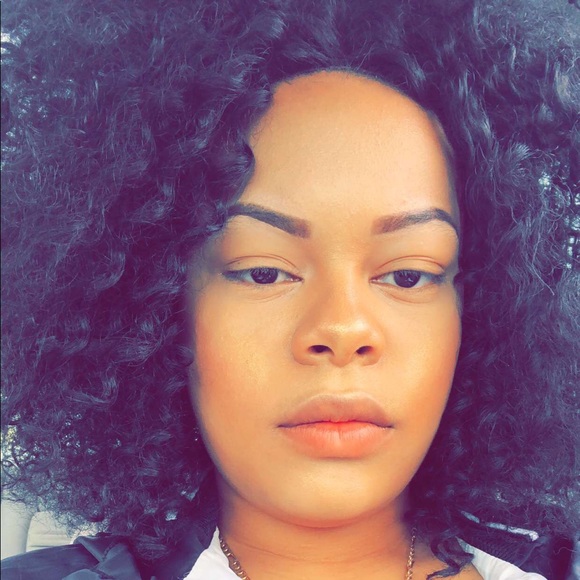 Meet your Posher, Rachel - Picture 1 of 1